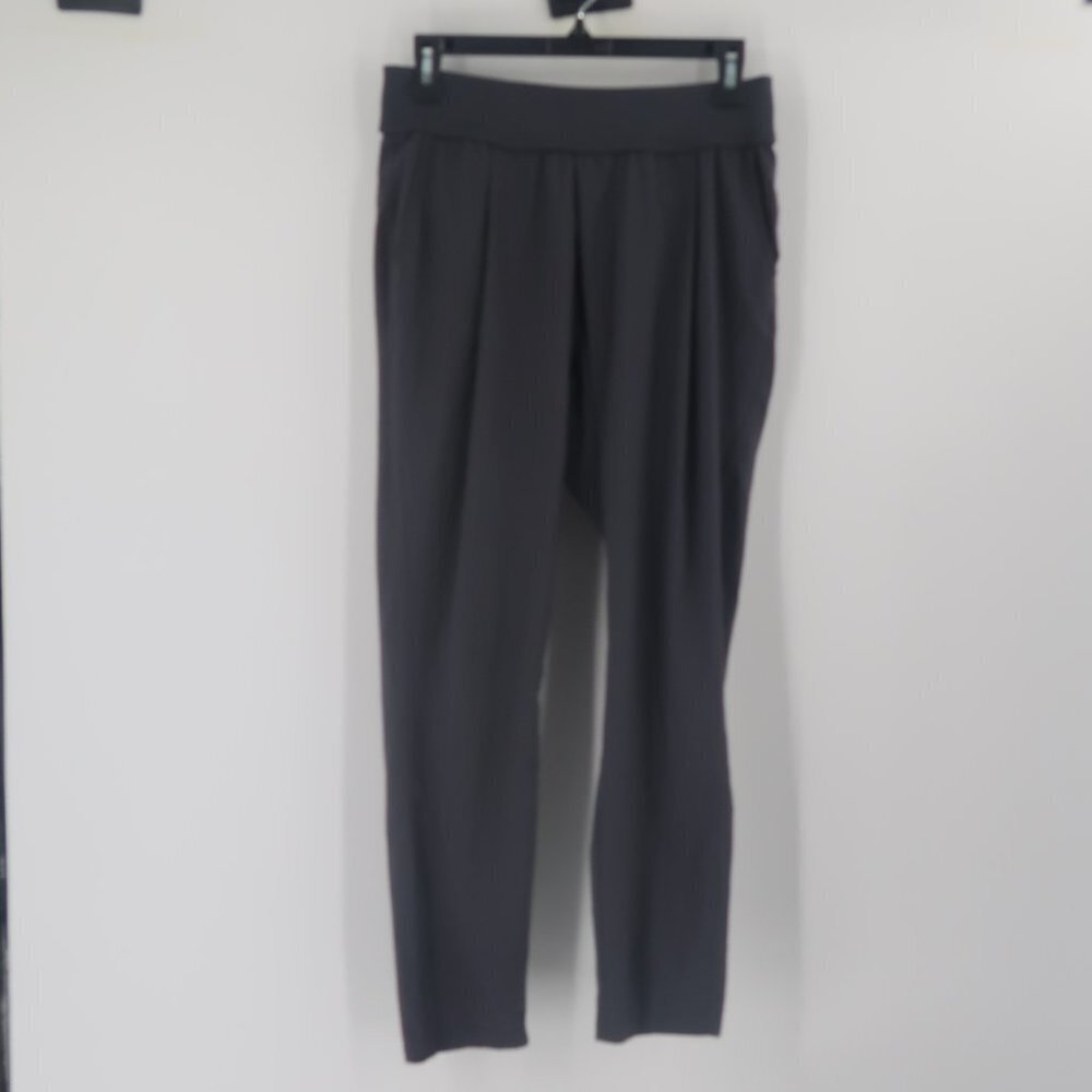 Athleta Gray Workout Pants Size 6